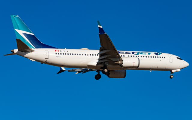 Boeing 737 MAX 8 (C-FRYV)