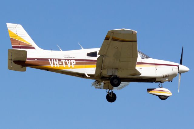 Piper Cherokee (VH-TVP)