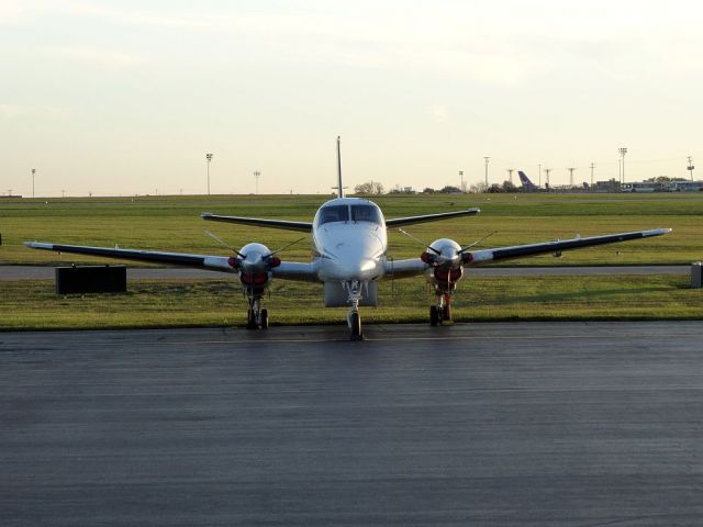 Beechcraft Airliner (N62989)