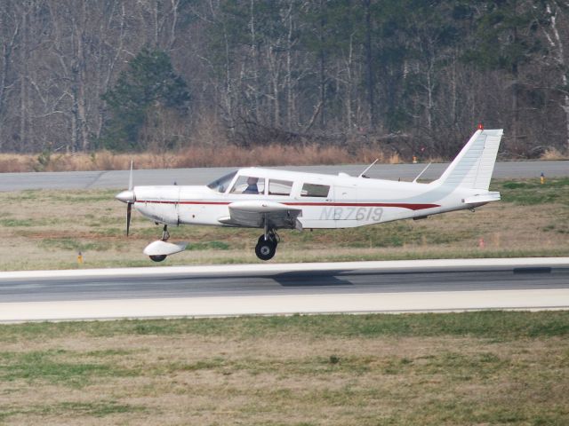 Piper Saratoga/Lance (N87619) - Arriving on runway 20 KJQF - 3/18/09