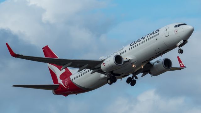 Boeing 737-800 (VH-VZO) - Boeing 737-800 cn 34191 ln 3692. Qantas VH-VZO name Kununarra. YPPH 13 October 2018