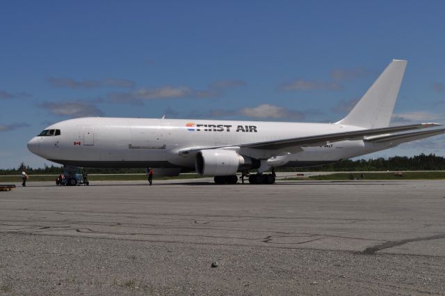 BOEING 767-200 (C-GKLY)