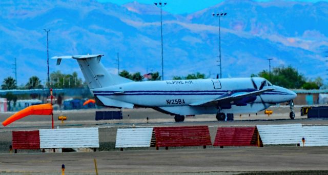 Beechcraft 1900 (N125BA) - N125BA Alpine Air Express Beech 1900C s/n UB-6 - North Las Vegas Airport (IATA: VGT, ICAO: KVGT,)br /Photo: TDelCorobr /August 5, 2022