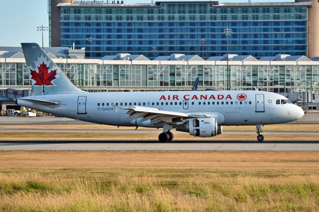 Airbus A319 (C-GAQX)