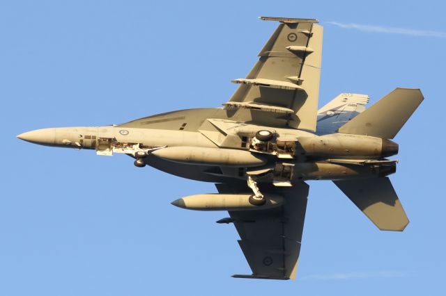 McDonnell Douglas FA-18 Hornet (A41203) - RAAF F/A18F Super Hornet, makes a sharp turn onto finals, after an afternoon sortie.