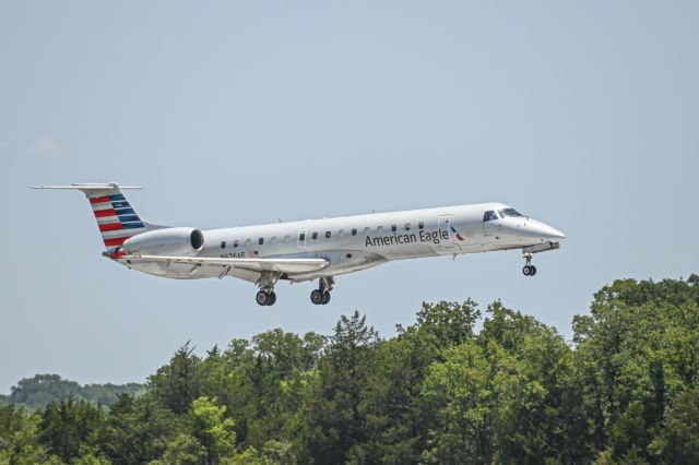 Embraer ERJ-145 (N676AE) - American Eagle E145 gliding into KCLL from KDFW.br /br /Also check out my online store at https://jwhatphotography.com Custom prints are available. It will slowly be updated through time. Check out my Patreon at https://www.patreon.com/Jwhatphoto