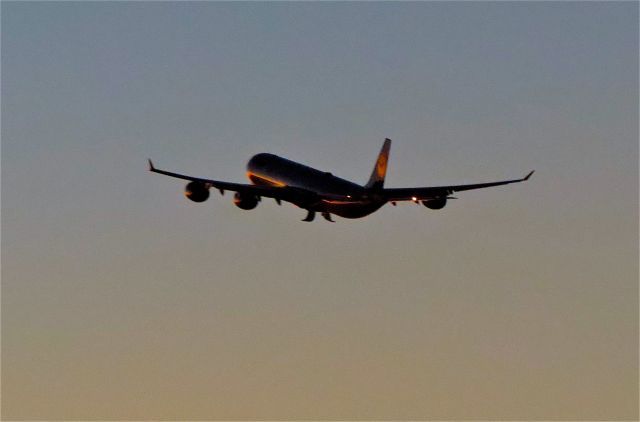 Airbus A340-600 (D-AIHW) - a rel=nofollow href=http://flightaware.com/live/flight/DAIHW/history/20141105/0115Z/KLAX/EDDMhttps://flightaware.com/live/flight/DAIHW/history/20141105/0115Z/KLAX/EDDM/a