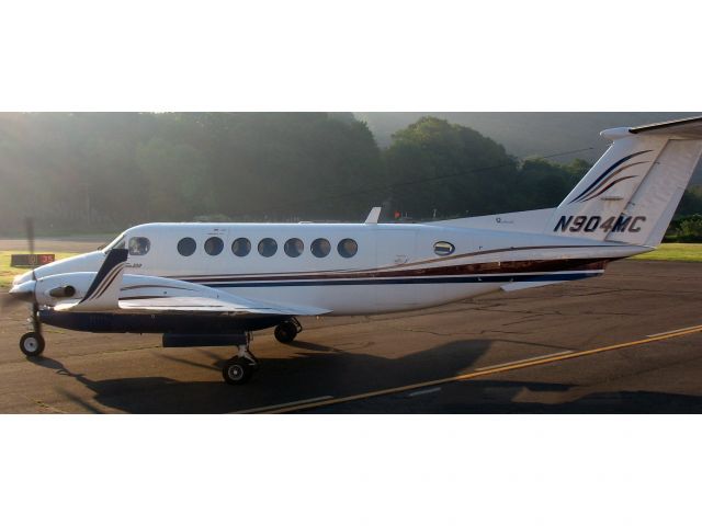 Beechcraft Super King Air 350 (N904MC)