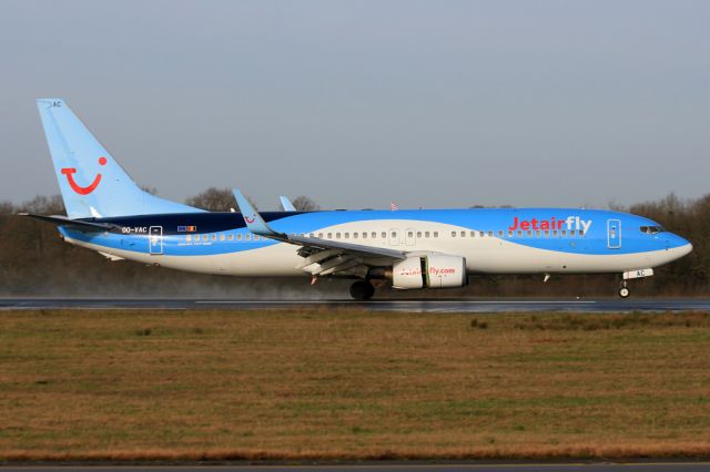 Airbus A320 (OO-VAC)