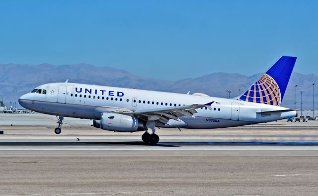 Airbus A319 (N853UA) - N853UA United Airlines 2002 Airbus A319-131 - cn 1688 - Las Vegas - McCarran International Airport (LAS / KLAS)br /USA - Nevada August 28, 2014br /Photo: Tomás Del Coro