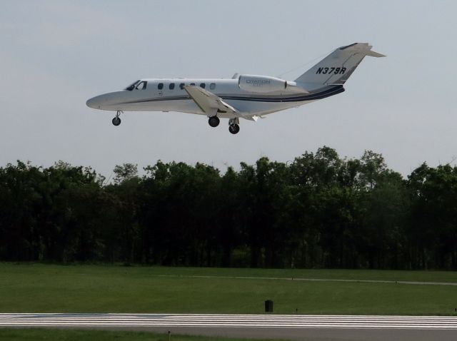 Cessna Citation CJ2+ (N379R) - Landing runway 34. 2 JULY 2015.