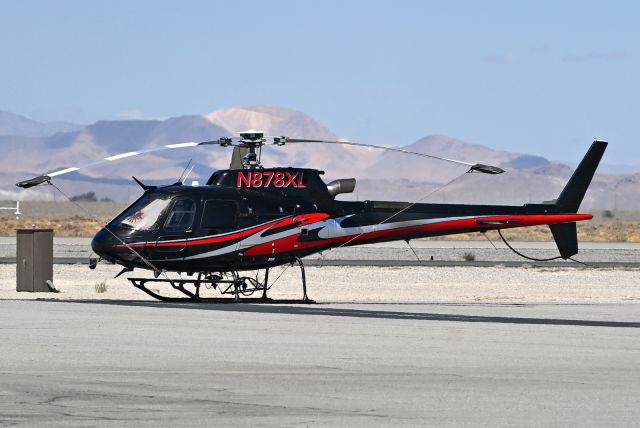 Eurocopter AS-350 AStar (N878XL)