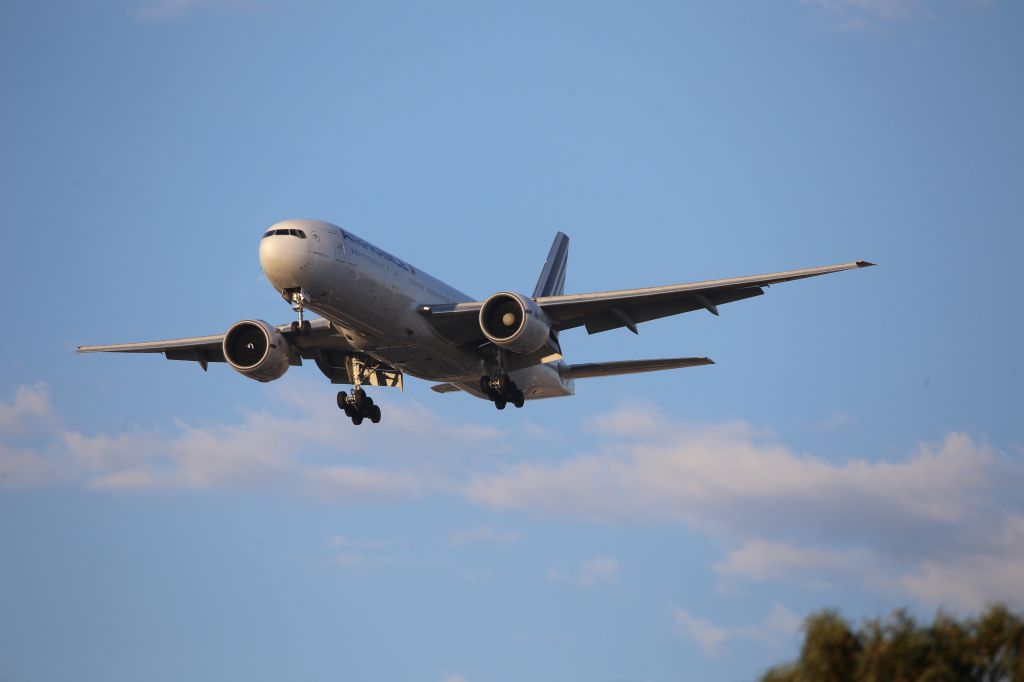 Boeing 777-200 (F-GSPI)