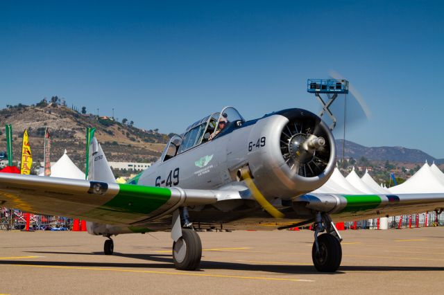 North American T-6 Texan (N7300C)