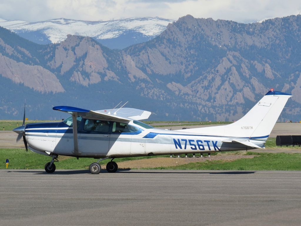 Cessna Skylane (N756TK)