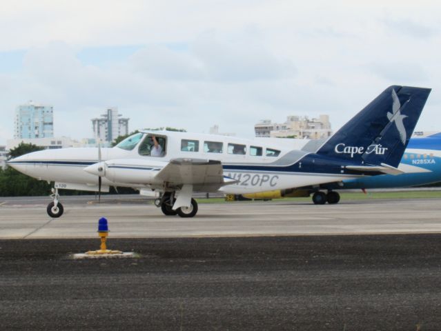 Cessna 402 (N120PC)