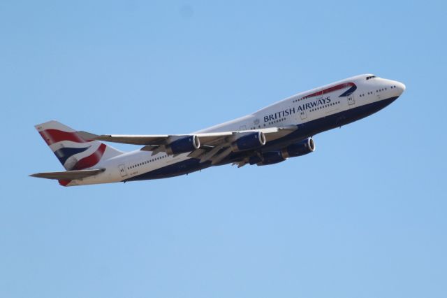 Boeing 747-400 (G-BNLK) - British Airways (BA) G-BNLK B747-436 [cn24035]br /London Heathrow (LHR). British Airways flight BA81 departing for Accra Kotoka (ACC).br /Taken from 'The mound', Windsock Way by Terminal 5br /br /2018 08 02br /a rel=nofollow href=http://alphayankee.smugmug.com/Airlines-and-Airliners-Portfolio/Airlines/EuropeanAirlines/British-Airways-BAhttps://alphayankee.smugmug.com/Airlines-and-Airliners-Portfolio/Airlines/EuropeanAirlines/British-Airways-BA/a