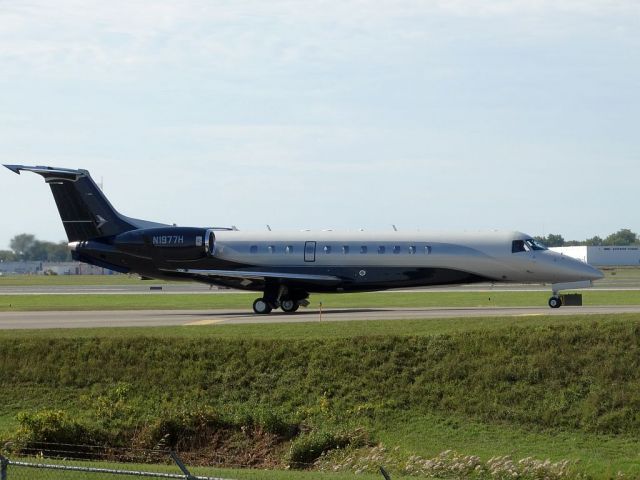 Embraer Legacy 600/650 (N1977H)