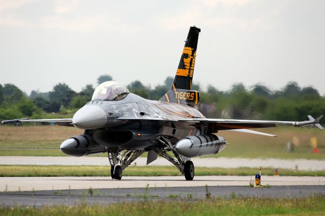 Lockheed F-16 Fighting Falcon (BAFFA87)