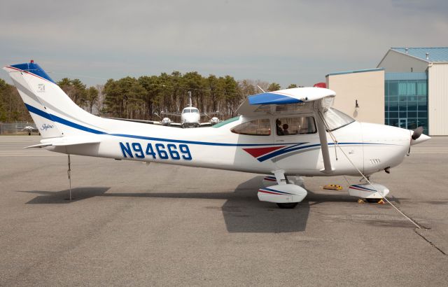 Cessna Skylane (N94669)