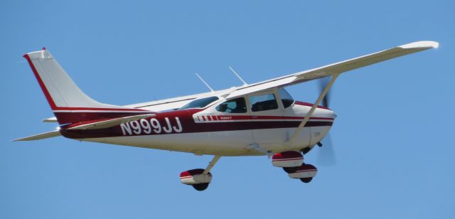 Cessna Skylane (N999JJ)