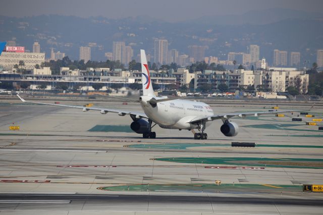 Airbus A330-200 (B-6543)