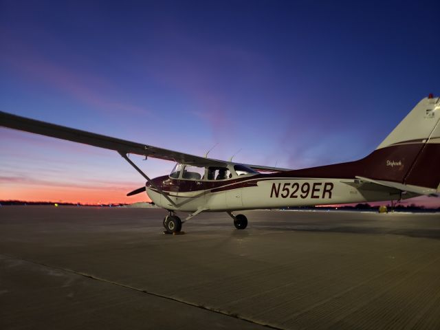 Cessna Skyhawk (N529ER)