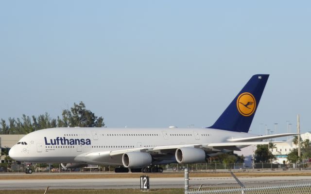 Airbus A380-800 (D-AIMG)