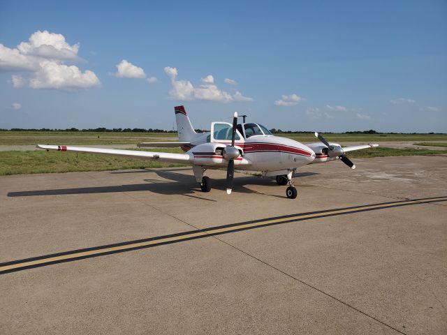 Beechcraft 55 Baron (N550R)