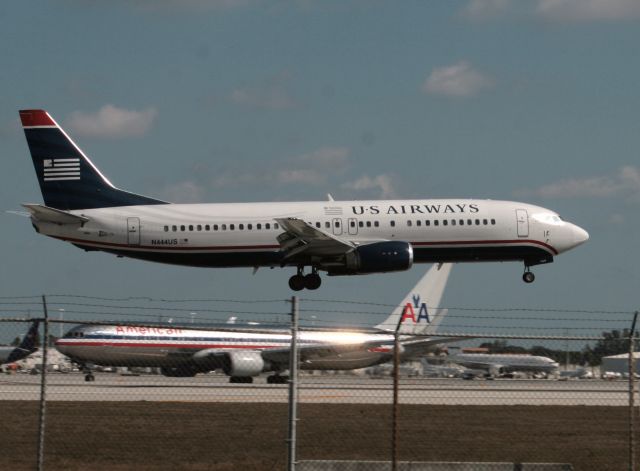 BOEING 737-400 (N444US) - lbr /anding at miami