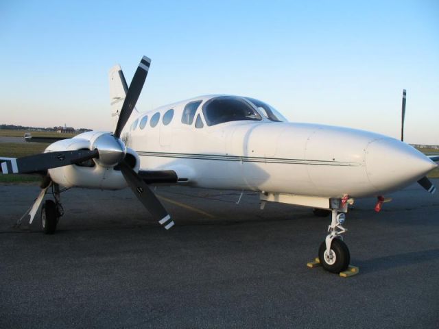 Cessna 421 (N54TT)