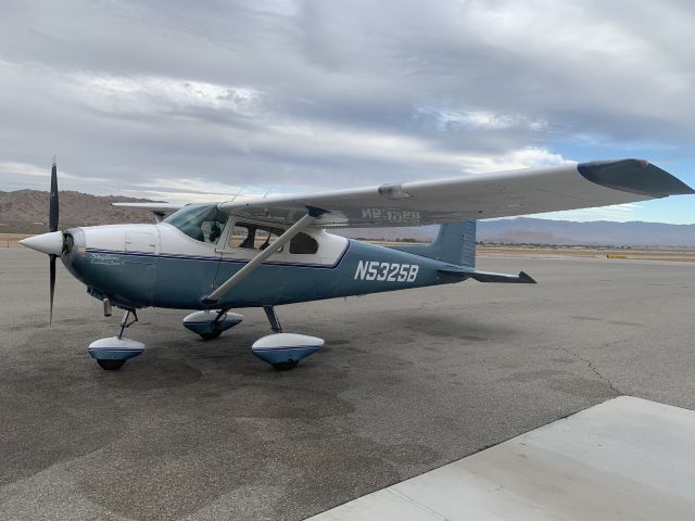 Cessna Skylane (N5325B) - Parked at self-service