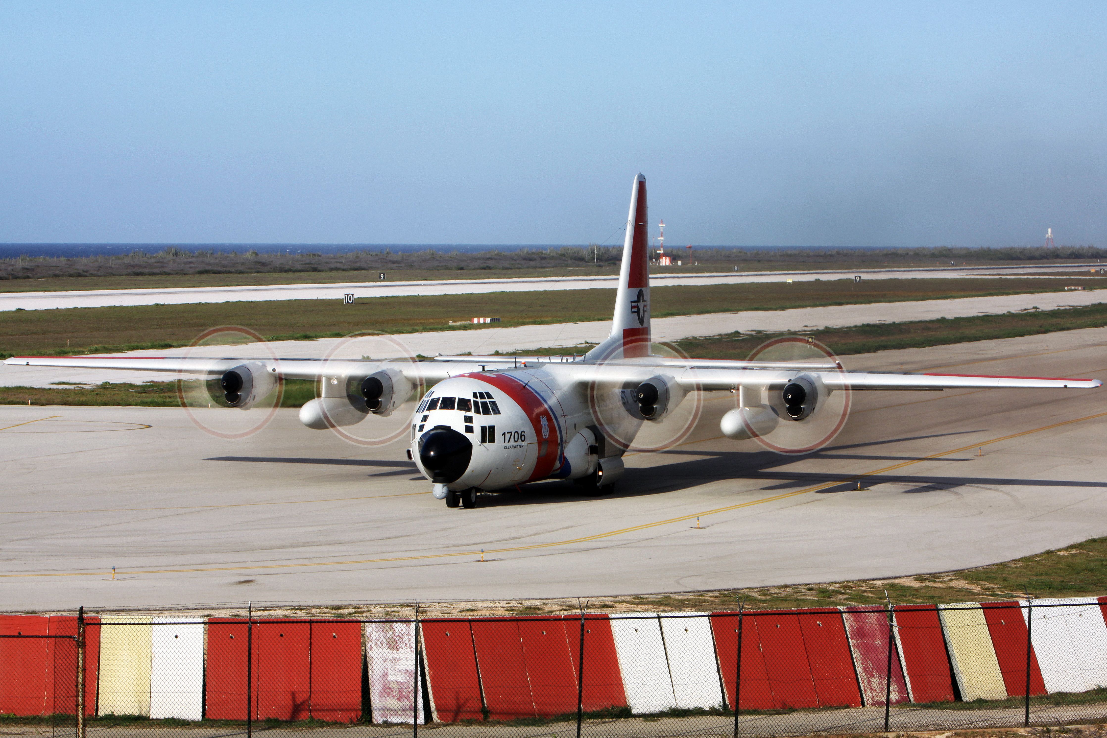 Lockheed C-130 Hercules (N1706)