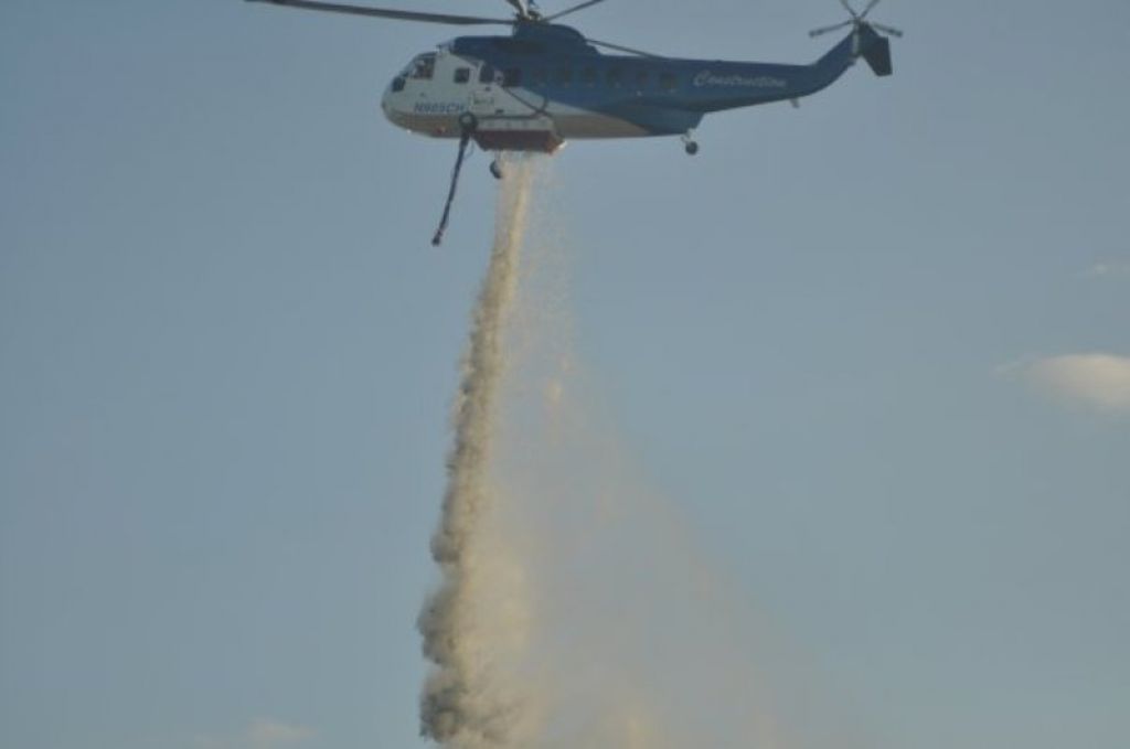 N905CH — - Water drop over wild fire just outside of San Antonio, TX