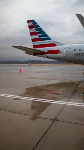 Embraer 170/175 (N763CC) - First E170 departure for MHK