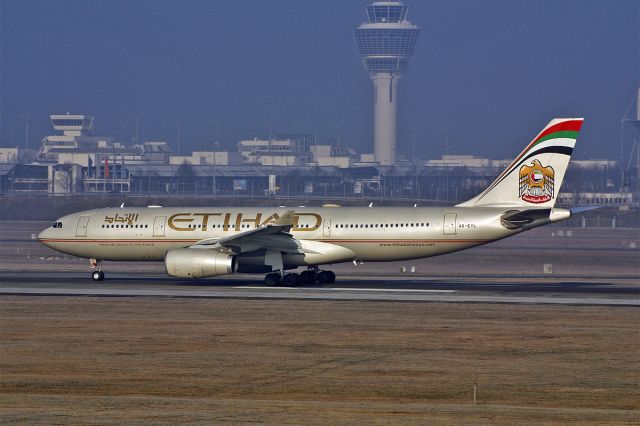 Airbus A330-200 (A6-EYL) - Airbus A330-243, Etihad Airways, EDDM Airport Munich Franz Josef Strauß, Germany, 12.January 2009