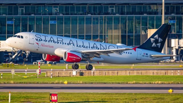 Airbus A320 (OE-LBZ)