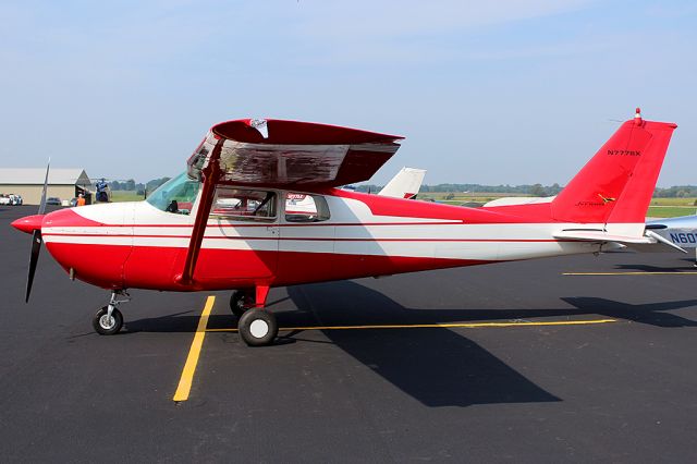 Cessna Skyhawk (N7776X)