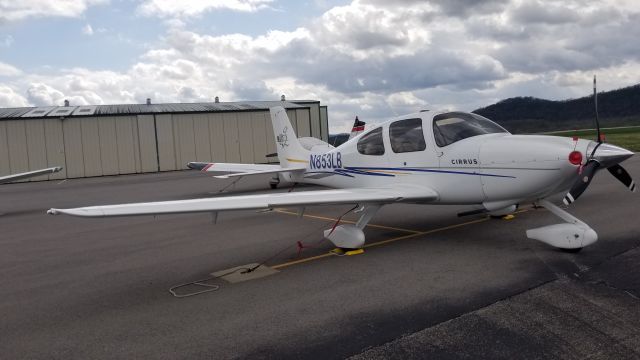 Cirrus SR-22 (N853LB)