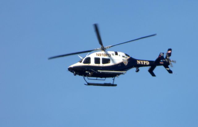 Bell 412 (N919PD) - One more time for this NYPD Bell 412 helo making a low pass in the Autumn of 2017.