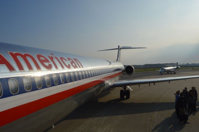 McDonnell Douglas MD-82 (N582AA) - AAL9488