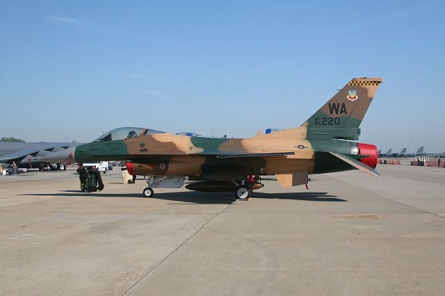 Lockheed F-16 Fighting Falcon — - Red Flag F-16 at the KBAD Airshow 4-21-2007