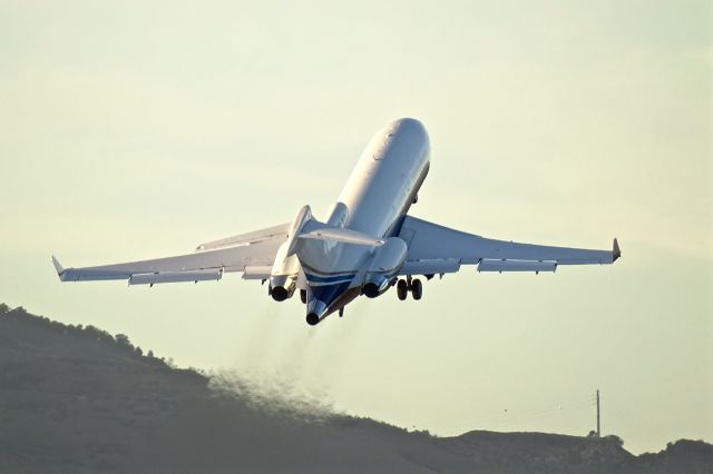 Boeing 727-100 (VP-BAP) - a rel=nofollow href=http://flightaware.com/live/flight/VPBAP/history/20161118/2252Z/KVNY/MPTOhttp://flightaware.com/live/flight/VPBAP/history/20161118/2252Z/KVNY/MPTO/a