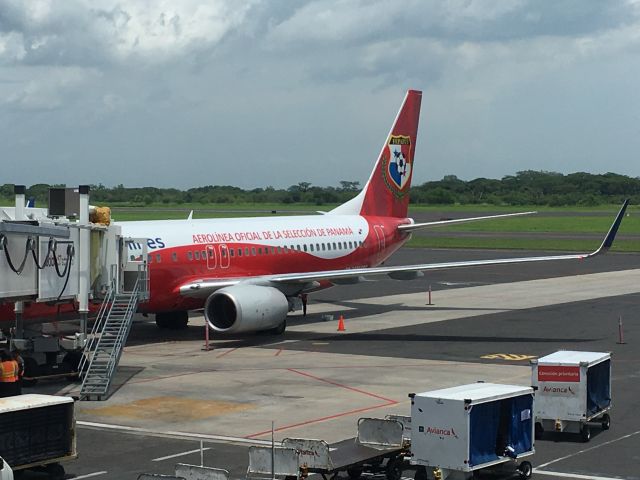 Boeing 737-700 (HP-1534CMP) - Main Terminal at MSLP