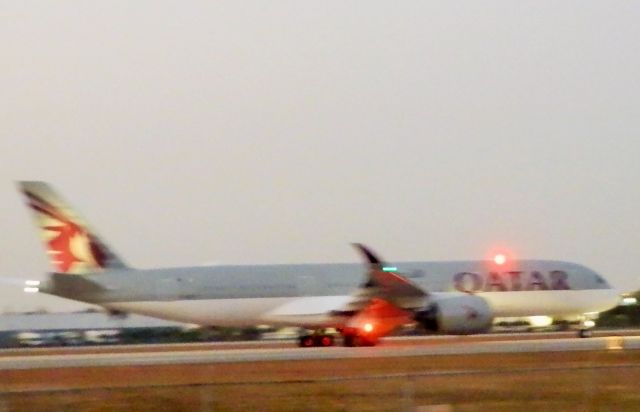 Airbus A350-900 (A7-ALT) - Takeoff run at dusk "For Doha!