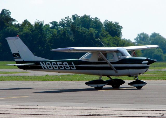 Cessna Commuter (N8659J) - At Downtown Shreveport. 1967 Cessna 150G