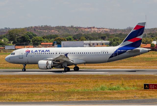 Airbus A320 (PR-MYV)