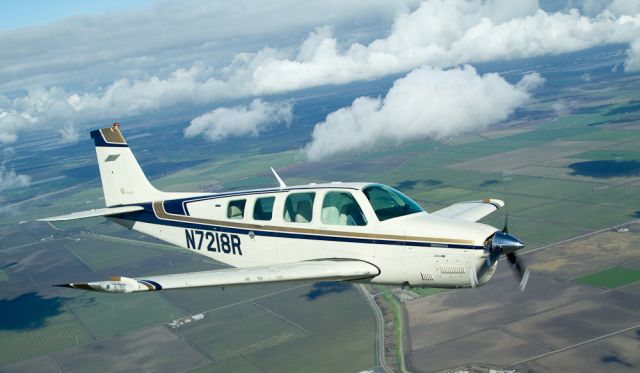 Beechcraft Bonanza (36) (N7218R)