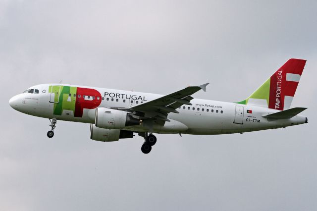 Airbus A319 (CS-TTM)