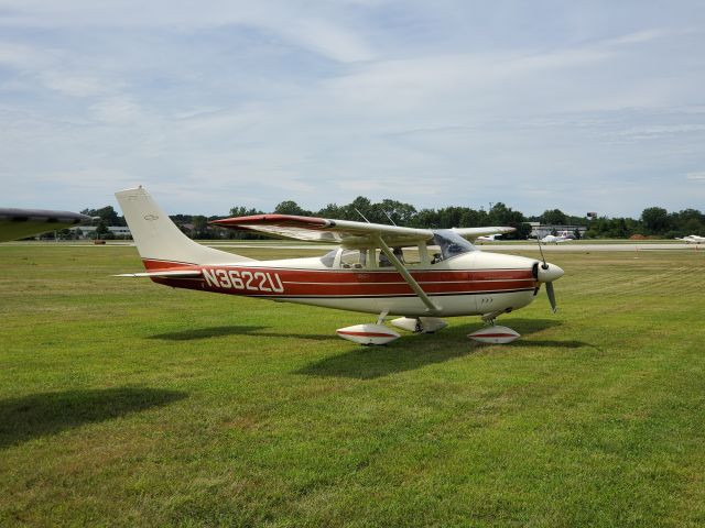 Cessna Skylane (N3622U) - At Tom Buck's Warbird Squadron  4 Open Hangar  Picnic,  8/18/19